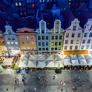 Holland House Old Town Apart Otel